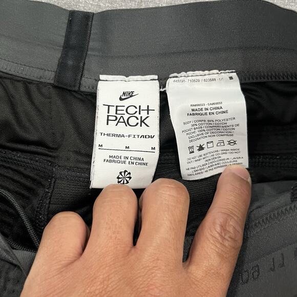 Nike Sweatpants Sportswear Therma-Fit DM5550-060 Tech Pack Gray Joggers! Size M - Picture 5 of 7